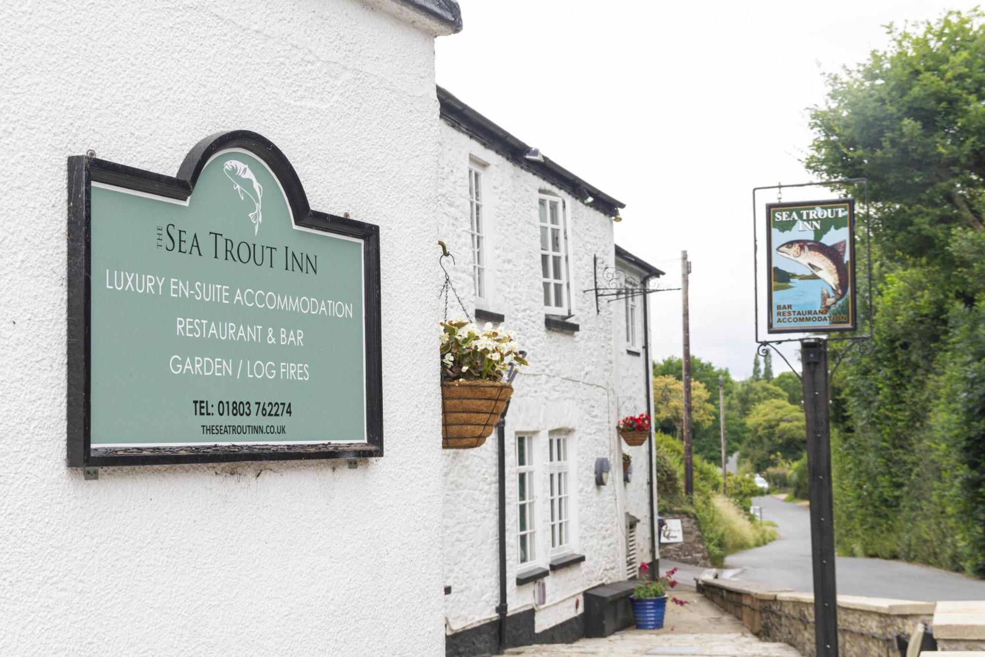 The Sea Trout Inn Totnes Exterior photo